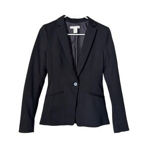 H&M Women’s Blazer is black color